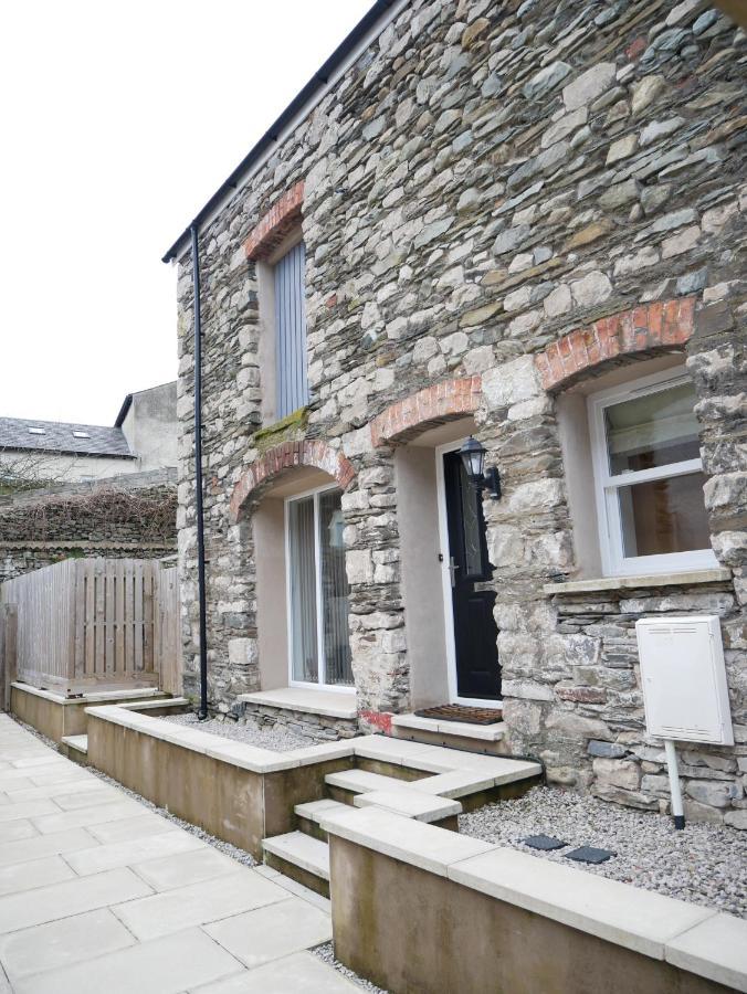 The Barn In The Courtyard, 3 - Bed, Sleeps 5, Pets Welcome Ulverston Exteriör bild