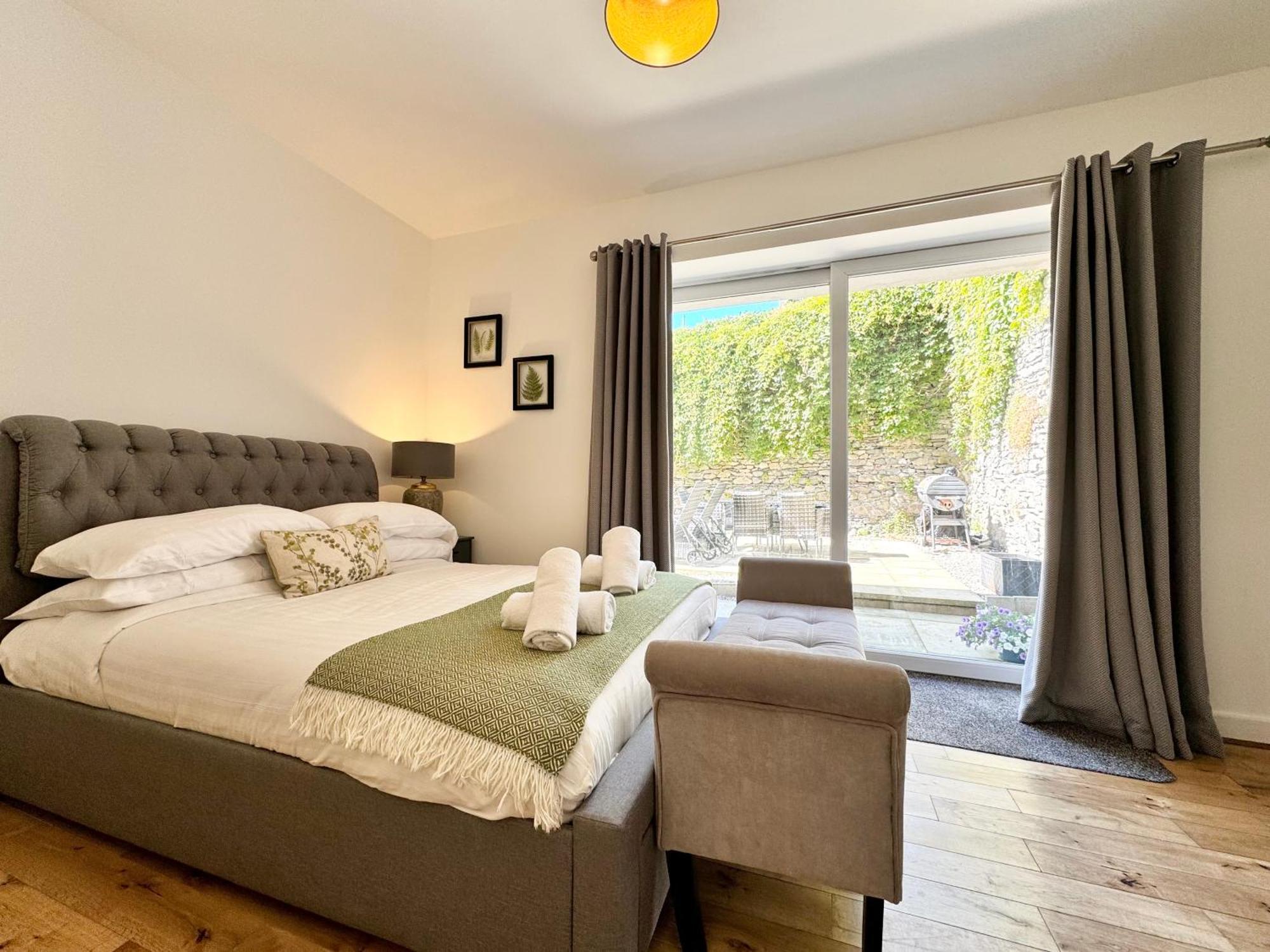 The Barn In The Courtyard, 3 - Bed, Sleeps 5, Pets Welcome Ulverston Exteriör bild