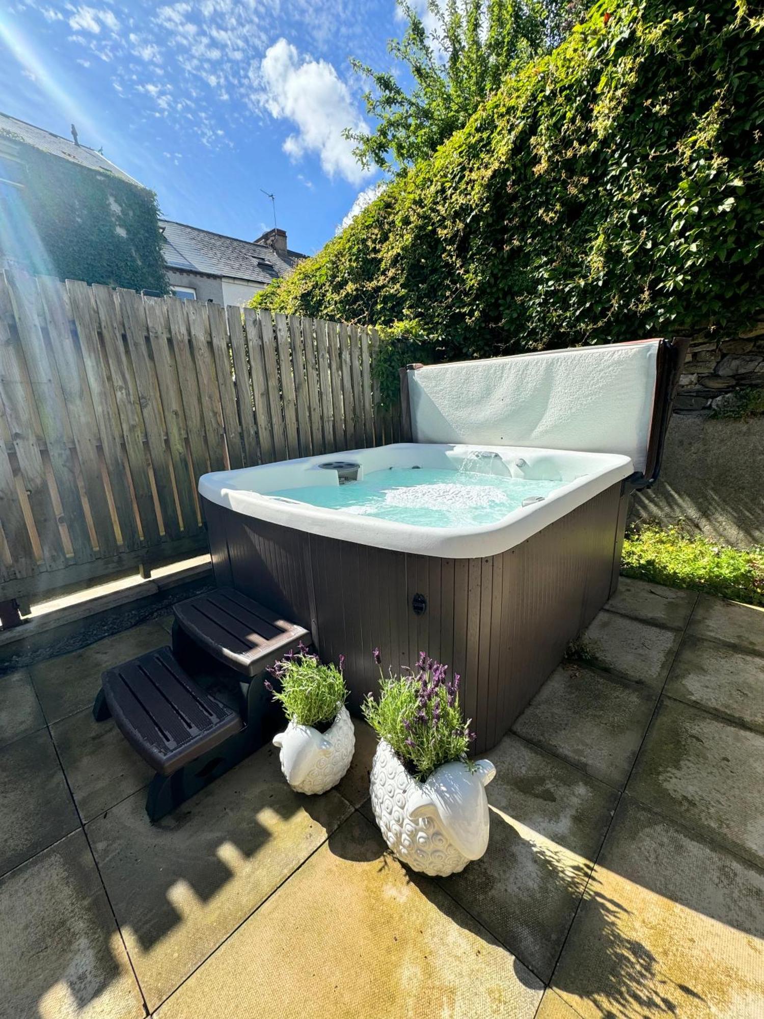 The Barn In The Courtyard, 3 - Bed, Sleeps 5, Pets Welcome Ulverston Exteriör bild